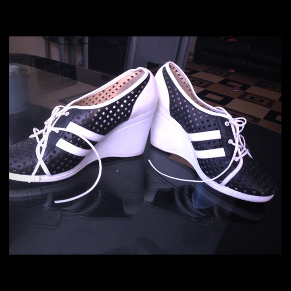 Michael kors wedge shoes