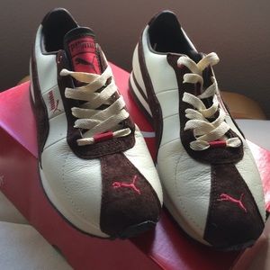 Puma sneakers - cream color with brown stripes.