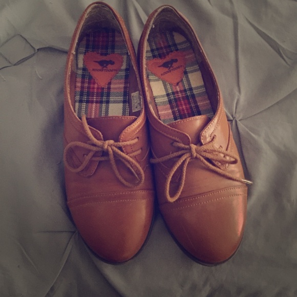 Rocket Dog lace up flats