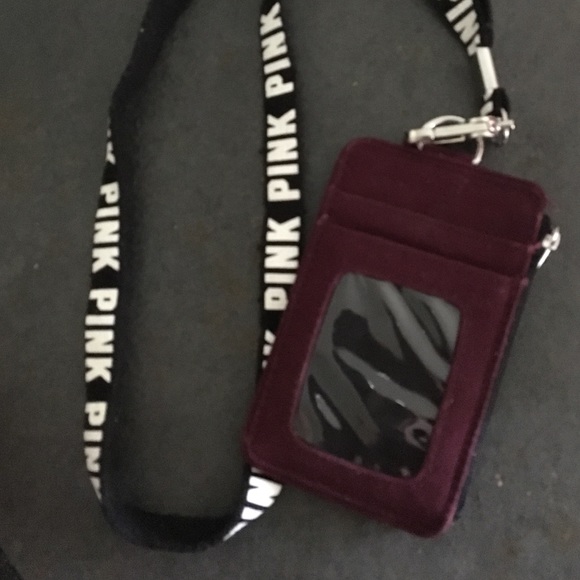 SOLD🔴🔴🔴Vs pink lanyard and id holder - Picture 2 of 3