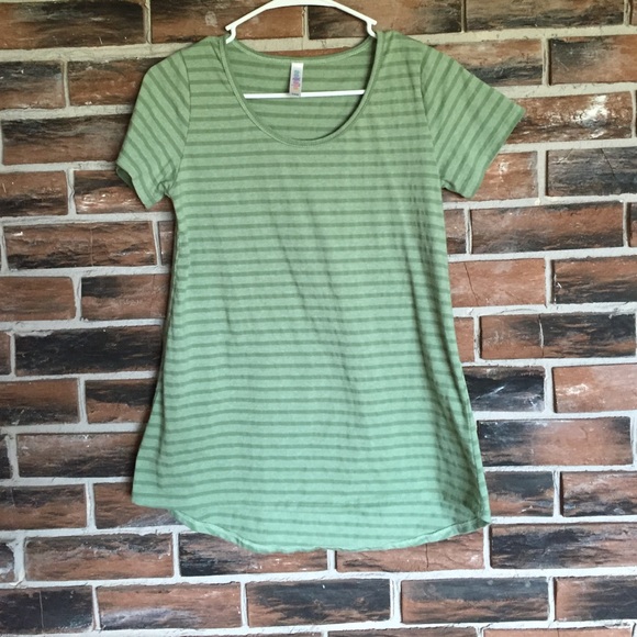 LuLaRoe Tee