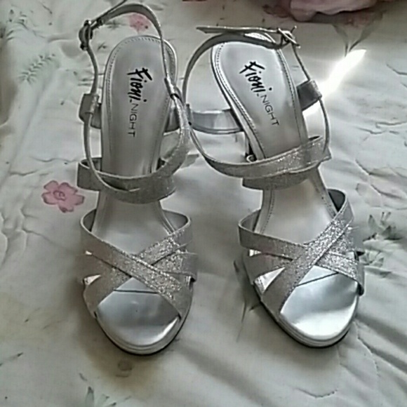 Fioni Night high heels