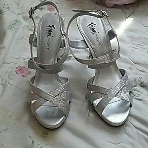 Fioni Night high heels