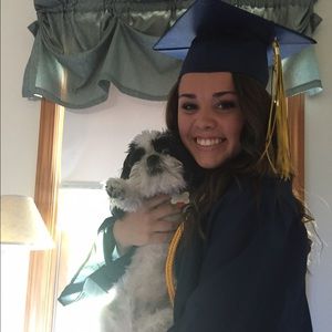 Meet your Posher, Olivia