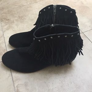 Black Minnetonka fringe booties