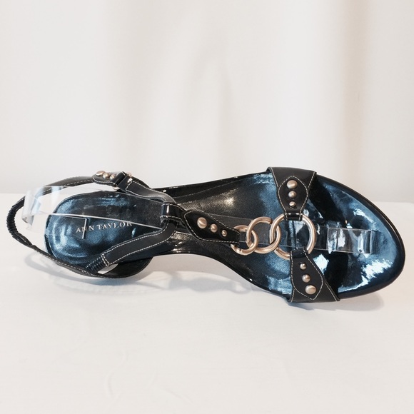 Ann Taylor Bridgette Navy Chain Sandal - Picture 2 of 4