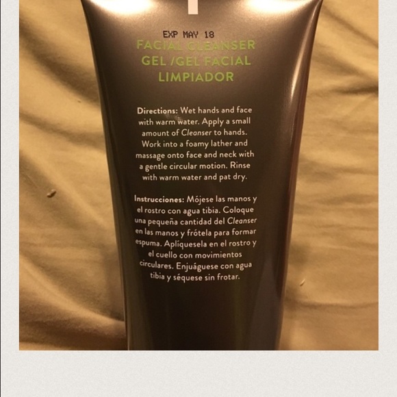 It works facial cleanser - Picture 2 of 2