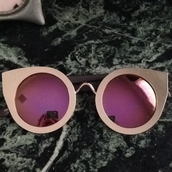 Quay Tainted Love sunglasses used