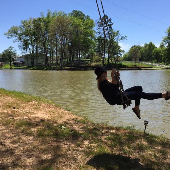 Meet your Posher, Natalie