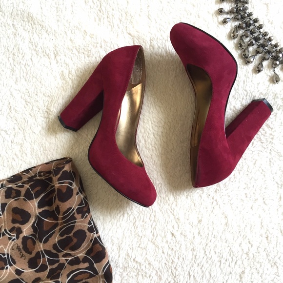 Nine West Shoes - SOLD! 🌟Host Pick!🌟 Nine West Suede Pumps