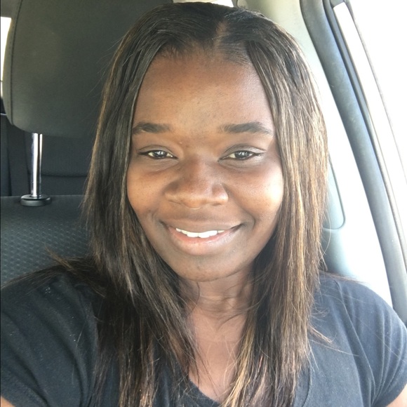 Meet your Posher, Ayesha - Picture 1 of 1