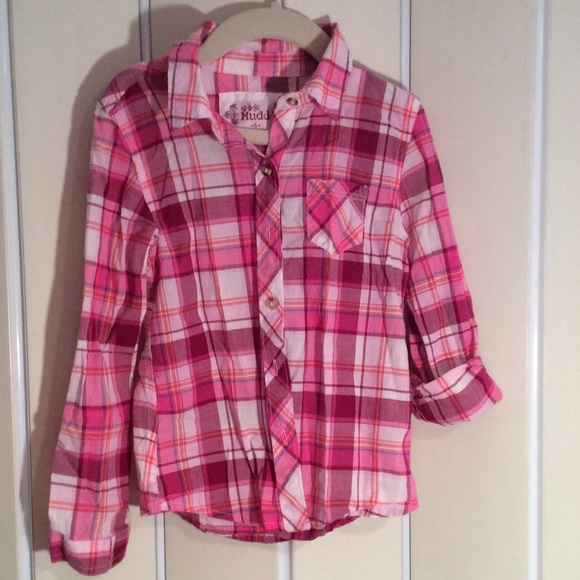 Hold for Latanya EUC button up shirt bundle