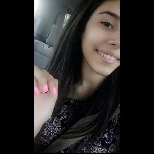 Meet your Posher, Micaela