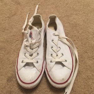 White Converse Kids 2.5 worn twice!