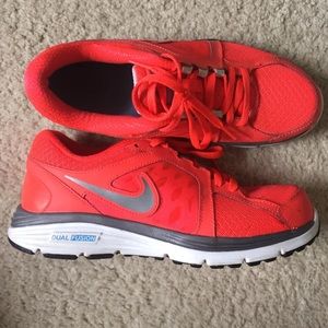 Nike Dual Fusion Runs