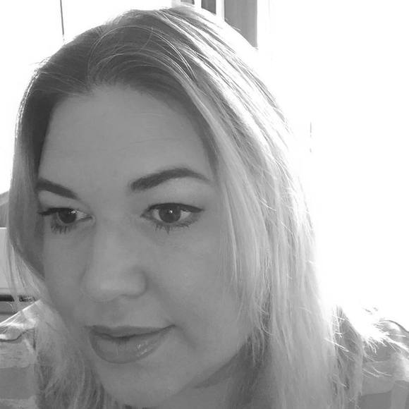 Meet your Posher, Joy