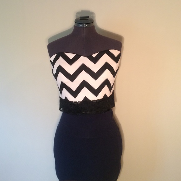Charlotte Russe crop top - Picture 1 of 2