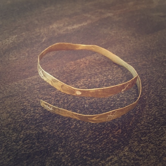 Gold bracelet