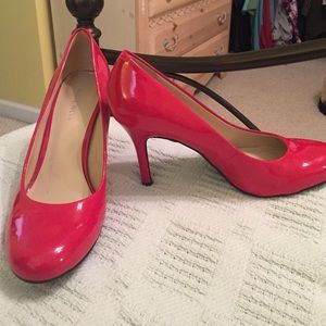 Nine West size 8.5 red heels