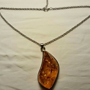 AMBER NECKLACE****