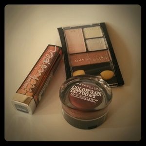 Maybelline beauty set of 3