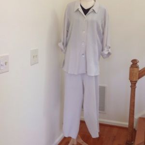 Two piece  casual pant suit