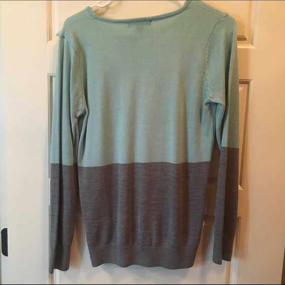 Mint/grey block sweater - Picture 2 of 2