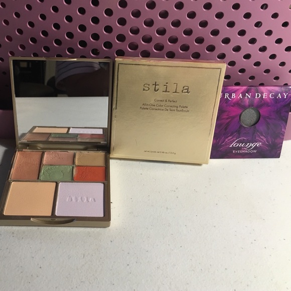 Stila Color Correcting Palette bonus eye shadow