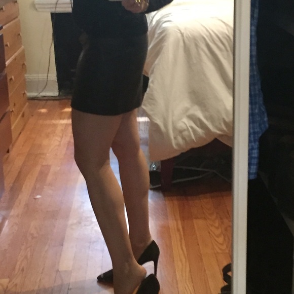 Black leather BB Dakota skirt - never worn!