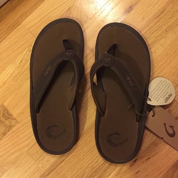 NWT Men's 11 olukai sandals