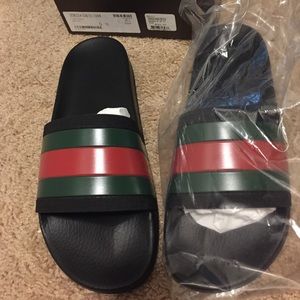 Gucci flip flops