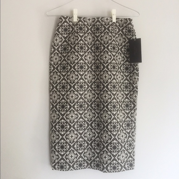 ZARA tube pencil skirt