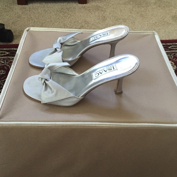 Heels - Picture 2 of 3