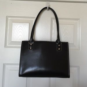 Wilsons Leather Pocket book style handbag