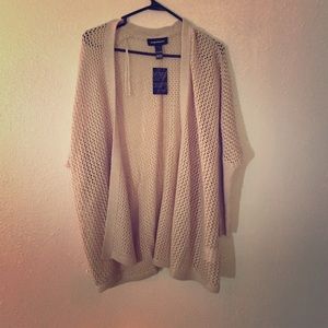 Wendy Bellissimo maternity cardigan