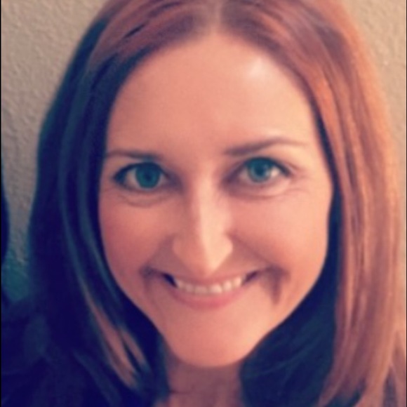 Meet your Posher, Nickii