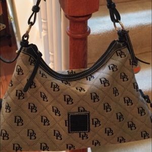 Dooney & Bourke shoulder bag