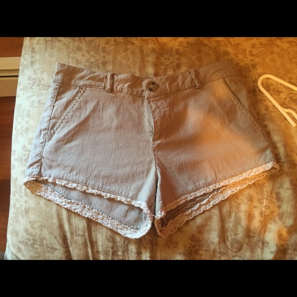 Shorts - Picture 1 of 1