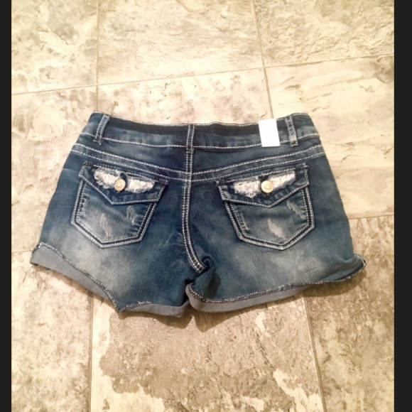 Sold ⚡️ - Picture 2 of 3