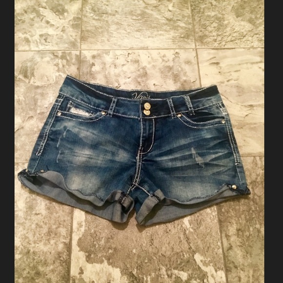 Sold ⚡️ - Picture 3 of 3