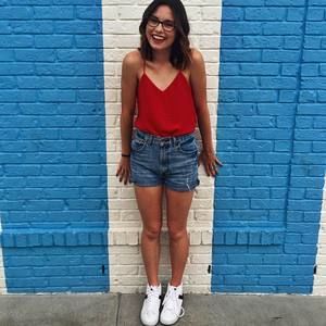 Meet your Posher, Ellie