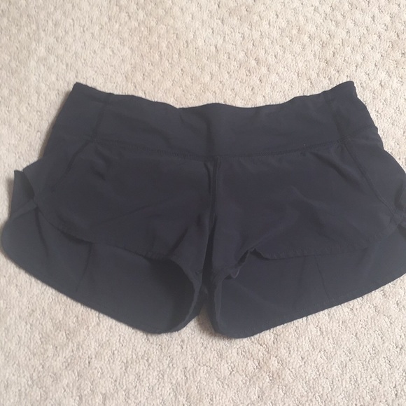 Lululemon run short