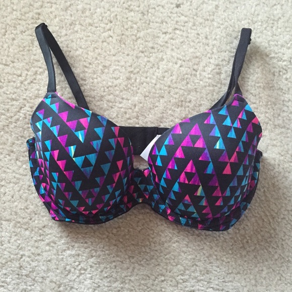 Wear everywhere 34D VS pink Bra