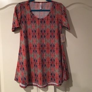 NWT lularoe perfect tee