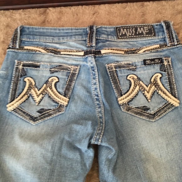 Jeans miss me exclusive for buckle. Size 27
