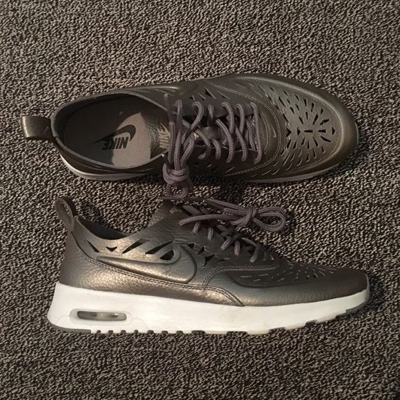 Nike Air Max Thea Joli Bronze