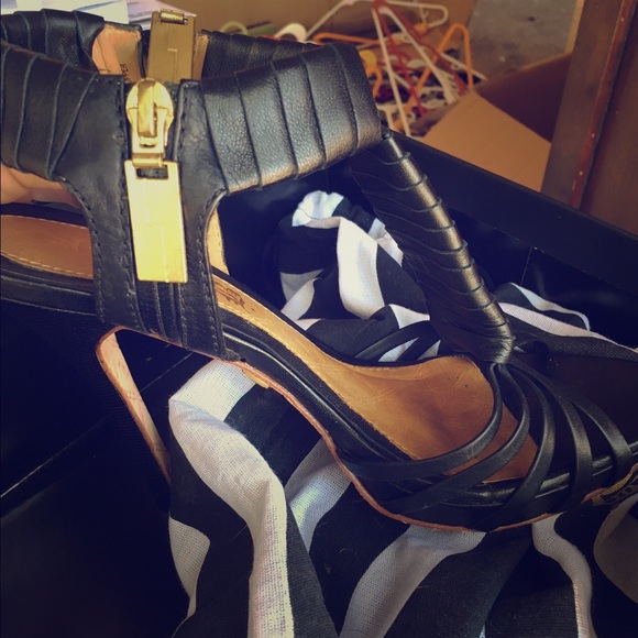 7.5 lamb heels worn a few times