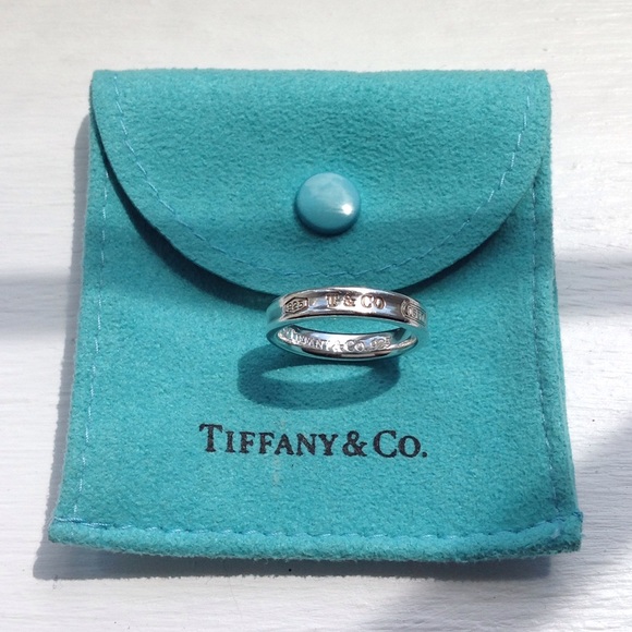 Authentic!🌸Tiffany 925 Sterling Silver Ring💍