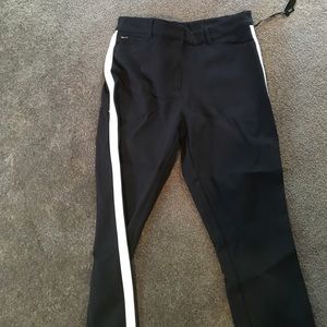 White House black market skinny leg pant
