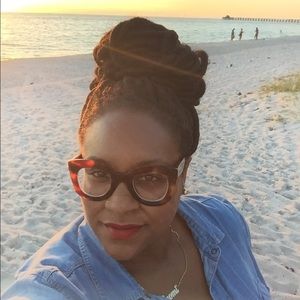 Meet your Posher, Latoya